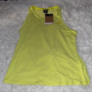 Northface top size large